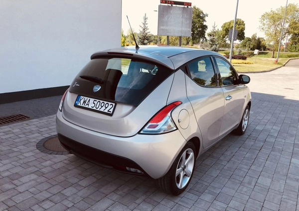 Lancia Ypsilon cena 20900 przebieg: 82550, rok produkcji 2011 z Nowa Ruda małe 191